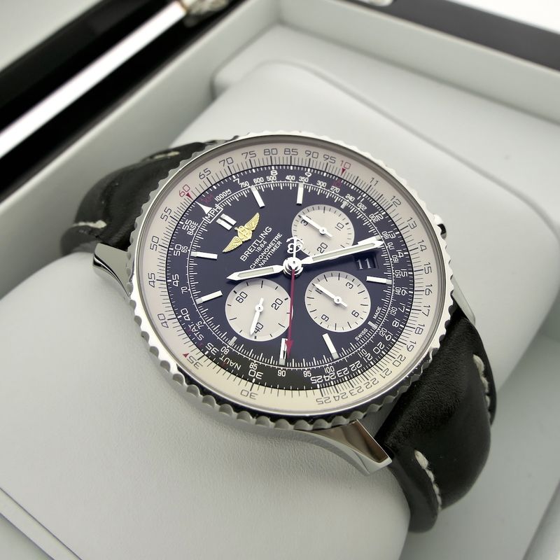 Image 21 of Breitling Navitimer B01 AB0127; Chronograph men's watch