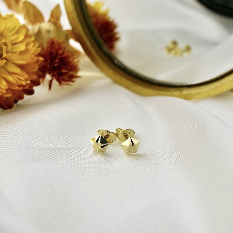 Image 2 of Gold vintage stud earrings