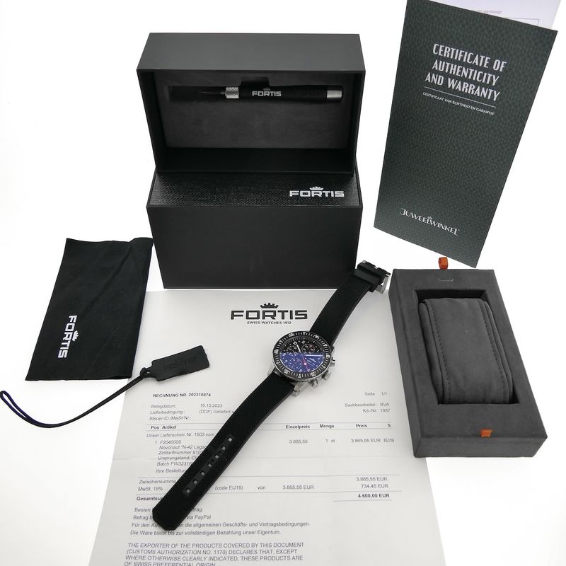 Image 4 of Fortis Novonaut N-42 Legacy Edition F2040009; Automatic chronograph men's watch