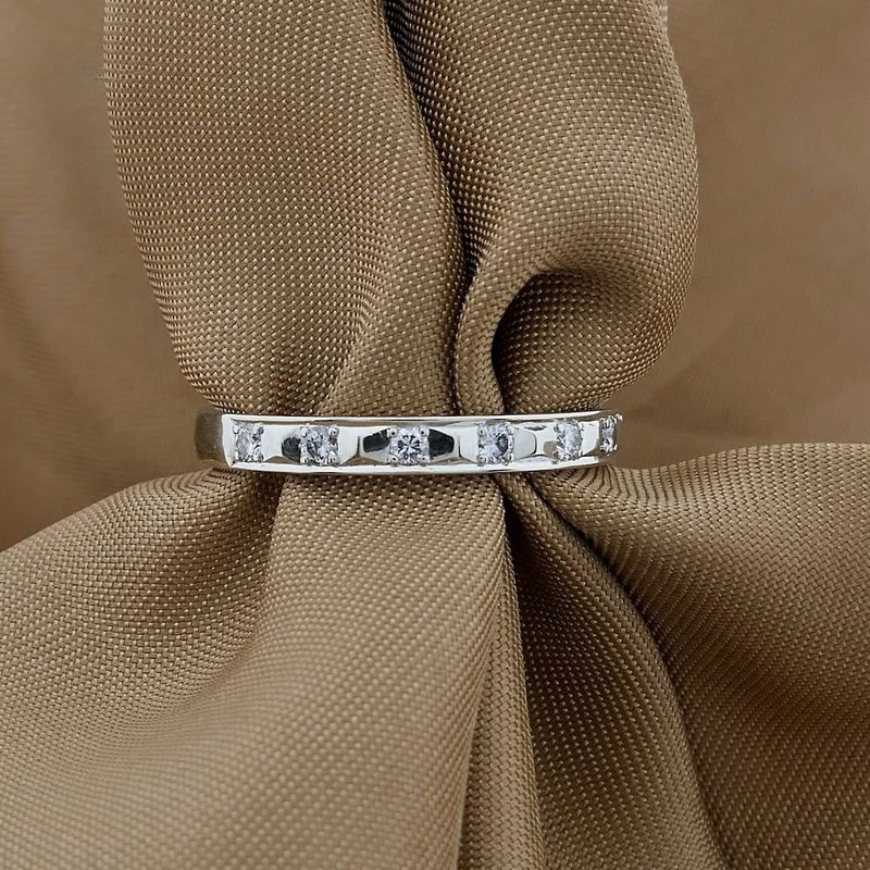 Image 2 of White gold ring with diamond