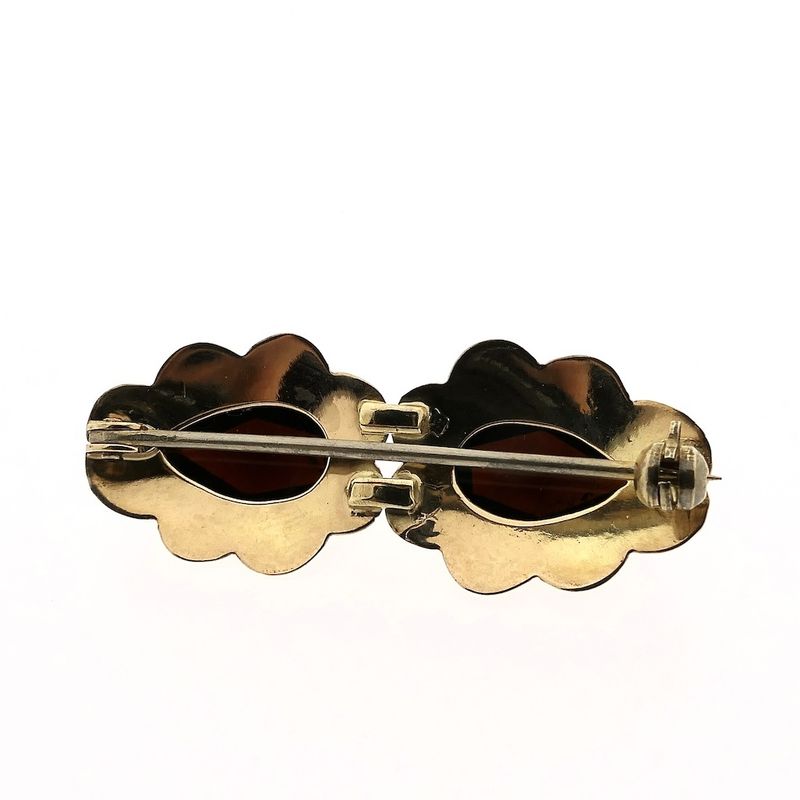 Image 4 of Vintage gold brooch with garnet