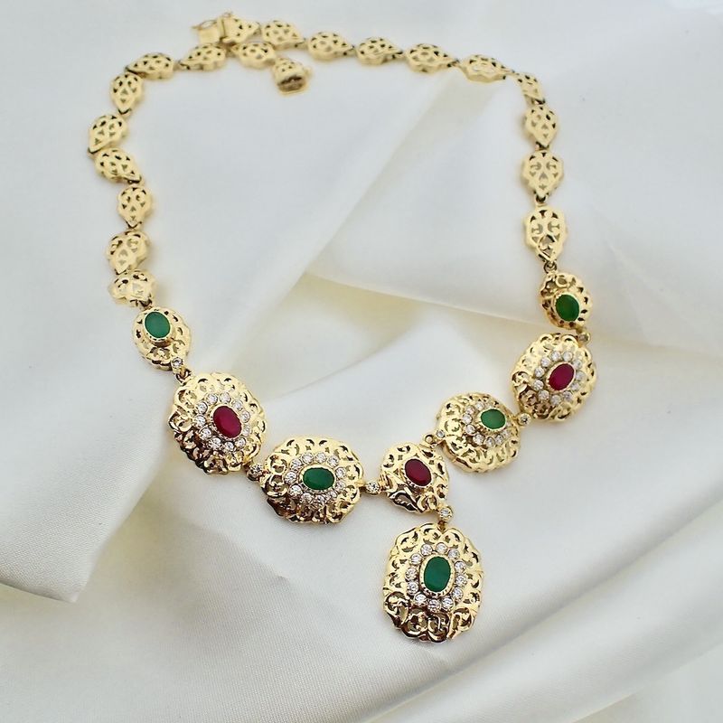 Image 5 of Golden oriental necklace with ruby ​​and emerald