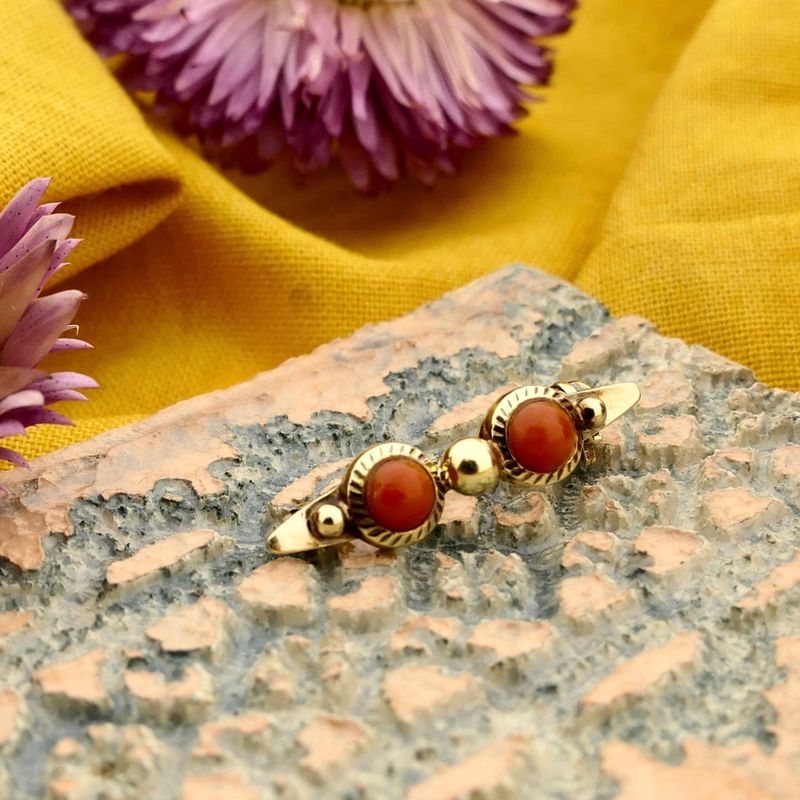 Image 2 of Gold Brooch with Blood Coral