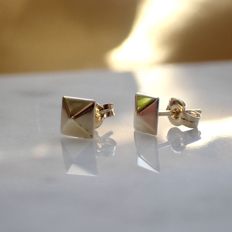 Image 7 of Golden fantasy stud earrings