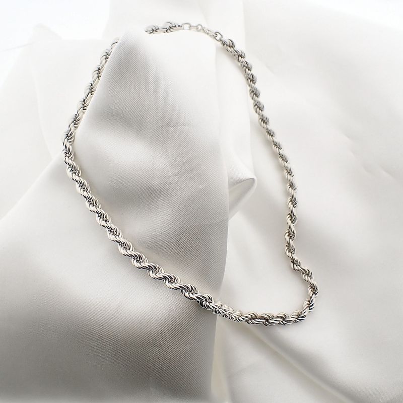 Image 5 of Silver twisted link chain | 42.5 cm