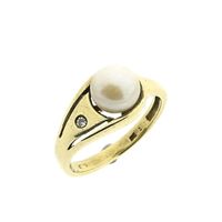 Gold ring with pearl and diamond; 0.01 ct.