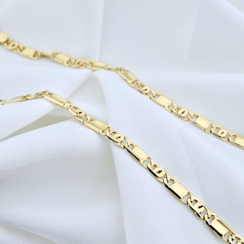 Image 6 of Gold closed figaro link chain | 61.5 cm