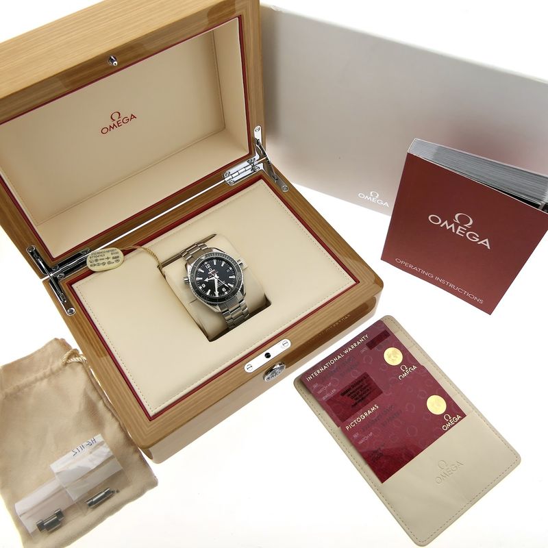 Image 4 of Omega Seamaster Planet Ocean 600m Co-axial 42mm; Automatic men's diving watch