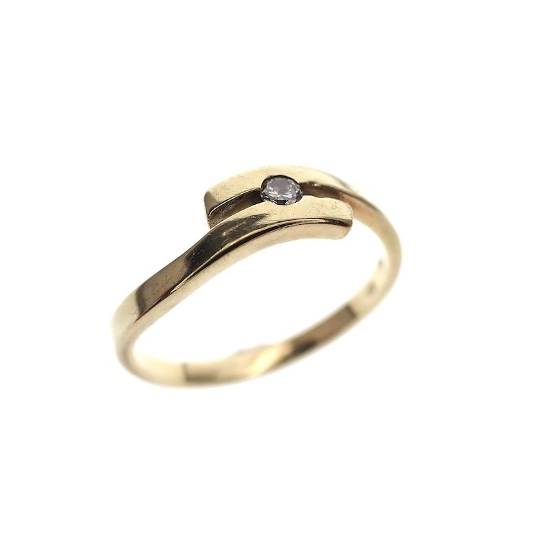 Image 1 of Gold ring set with diamond