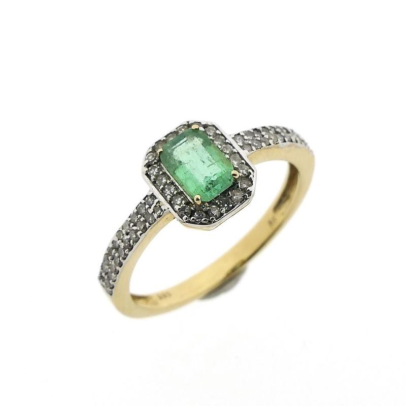 Image 1 of Gold ring with emerald and diamond | 0.32 ct.