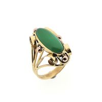Two-tone gold ring with jade