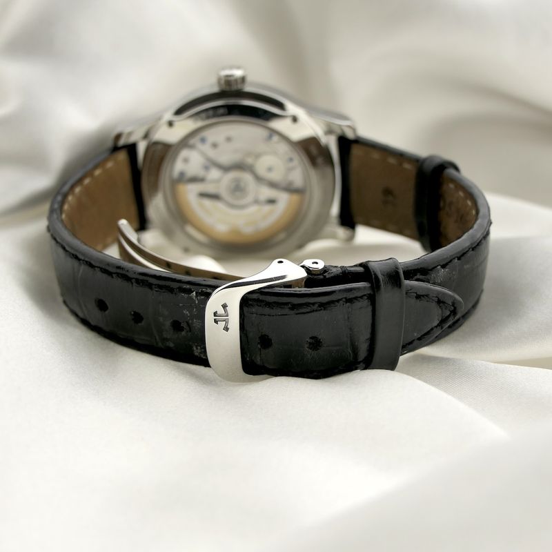 Image 15 of Jaeger-LeCoultre Master Control Hometime 147.8.05.S; Automatic men's watch