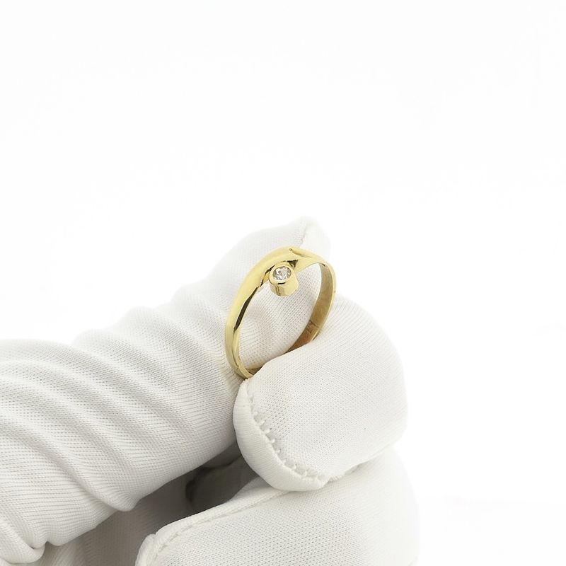 Image 10 of Gold solitaire ring with zirconia