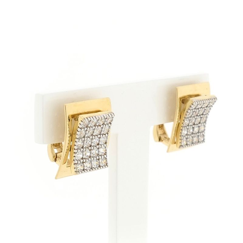 Afbeelding 3 van Gouden oorstekers met zirconia