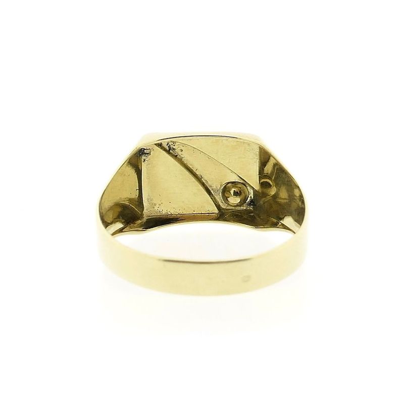 Image 4 of Gold signet ring with diamond; 0.07 ct.