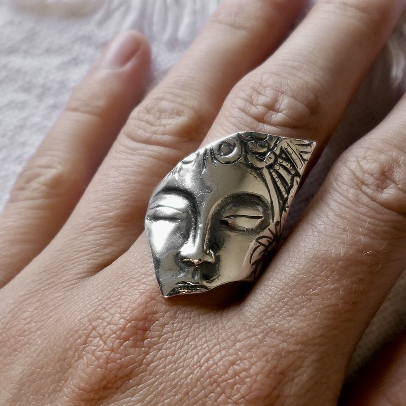 Image 2 of Silver ring with shard of face