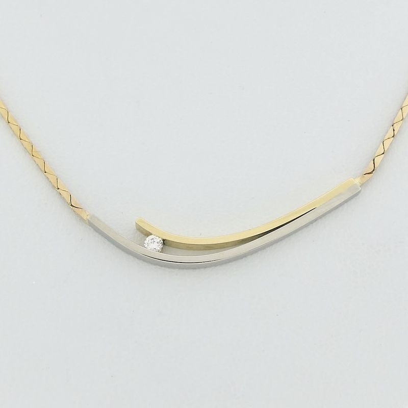 Image 4 of Two-tone gold cobra link necklace with a fixed pendant and diamond