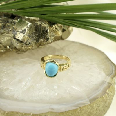 Image 2 of Vintage gold ring with meander pattern and turquoise
