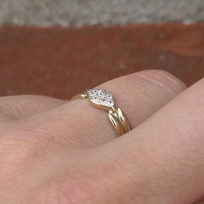 Image 7 of Gold fantasy ring with zirconia