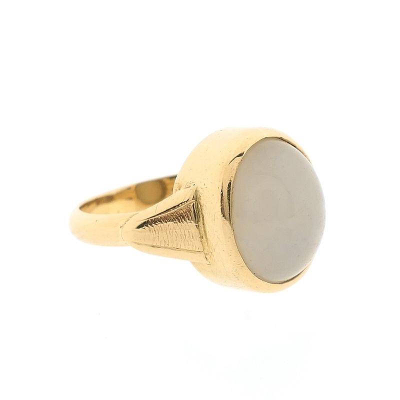 Image 5 of Vintage gold ring with moonstone