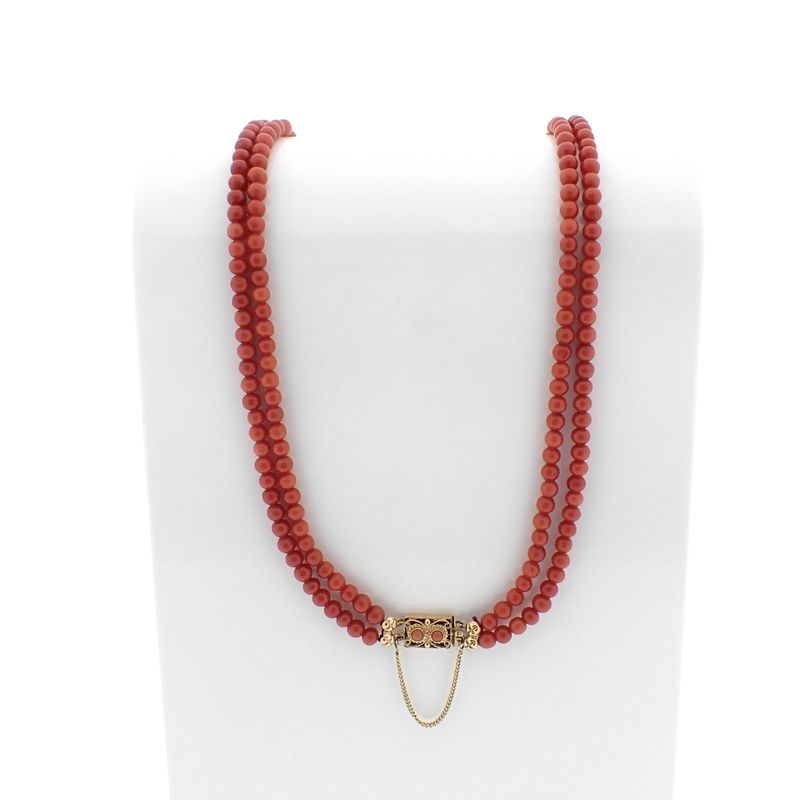 Image 9 of Vintage/antique red coral bead necklace with gold clasp | 56 cm