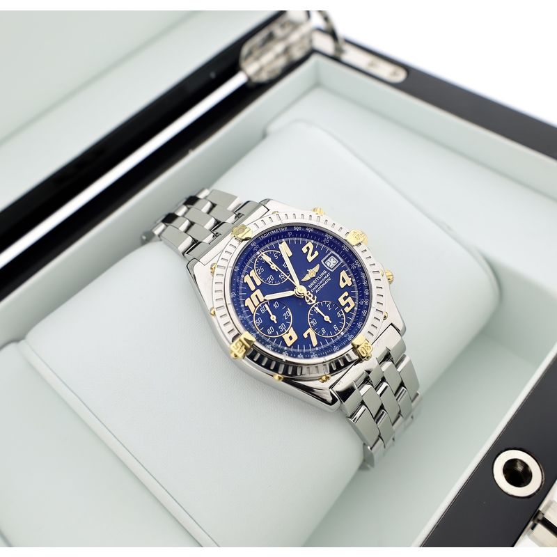 Image 16 of Breitling Chronomat B13050.1; Gold/steel men's watch
