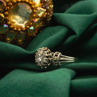 Image 2 of White gold ring set with diamonds