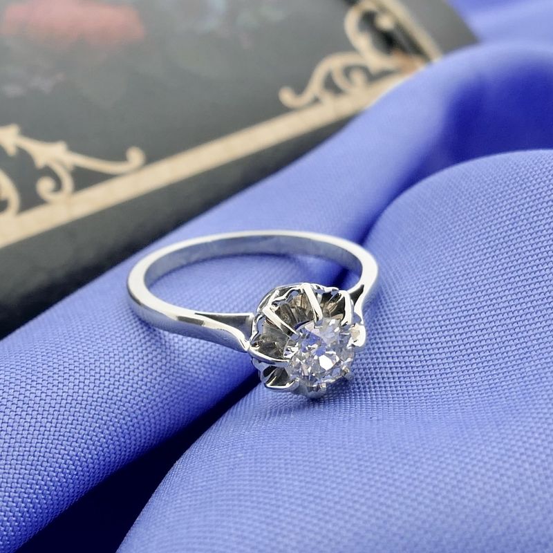 Image 8 of White gold solitaire ring with diamond; 0.43 ct.