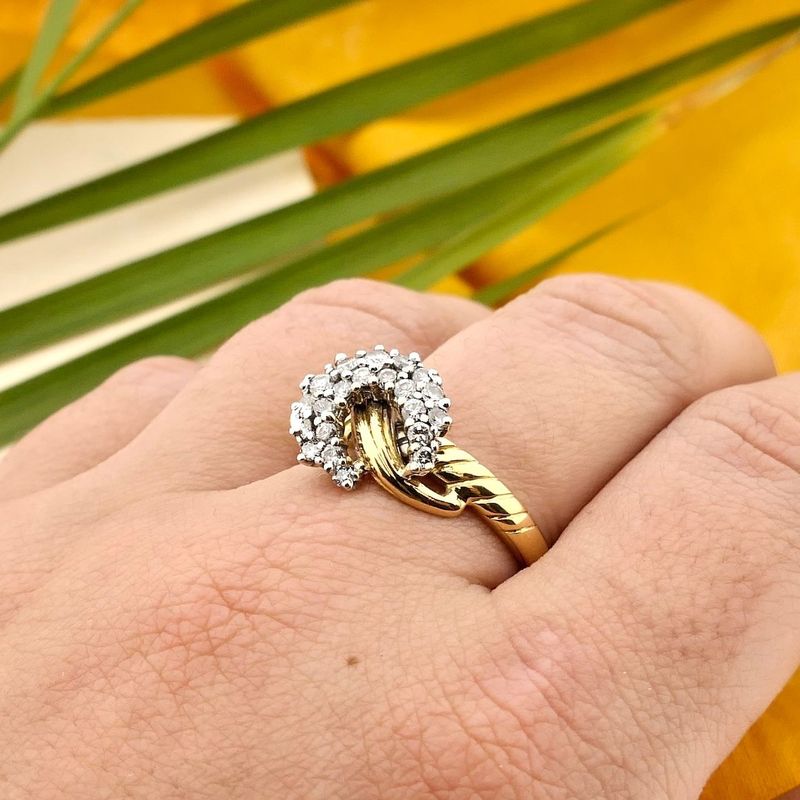 Image 4 of Bicolor gold ring with diamonds; approx. 0.35 ct.