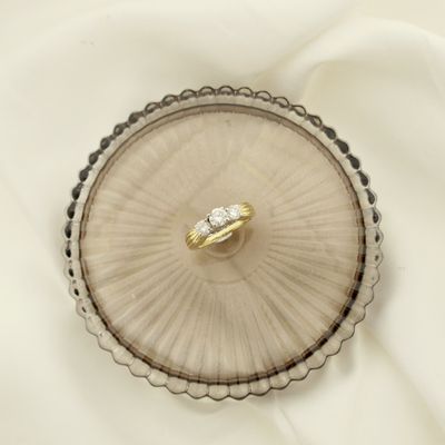 Image 2 of Gold (engagement) ring with diamond 0.88 ct.