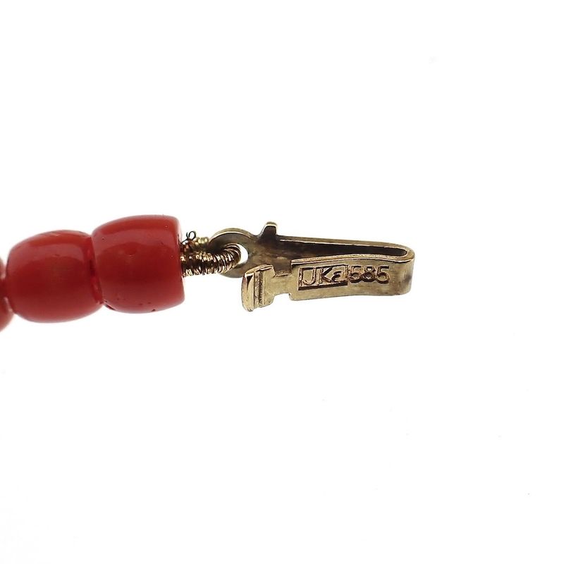 Image 8 of Blood coral bead necklace with gold clasp; Antique | 80 cm