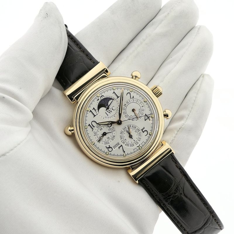 Image 9 of IWC Da Vinci Perpetual Calendar Rattrapante Chronograph IW3754-003; 18k rose gold men's watch