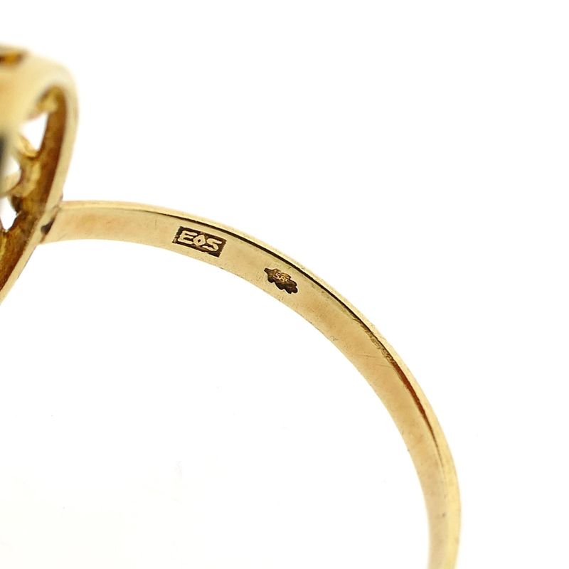 Image 8 of Vintage Gold Ring with Blood Coral; 14 Karat; Size 19