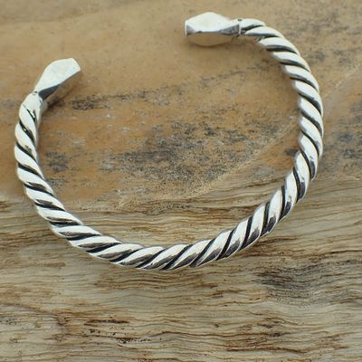 Image 2 of Silver solid twisted clamp bracelet | Ø 55 mm