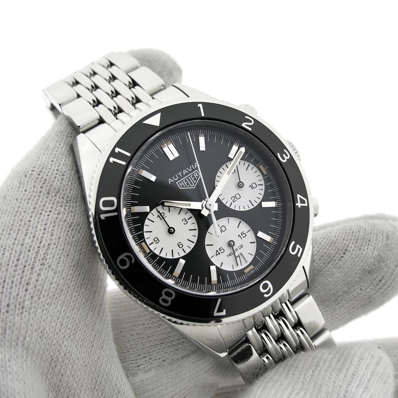 Image 6 of Heuer Autavia CBE2110; Chronograph men's watch