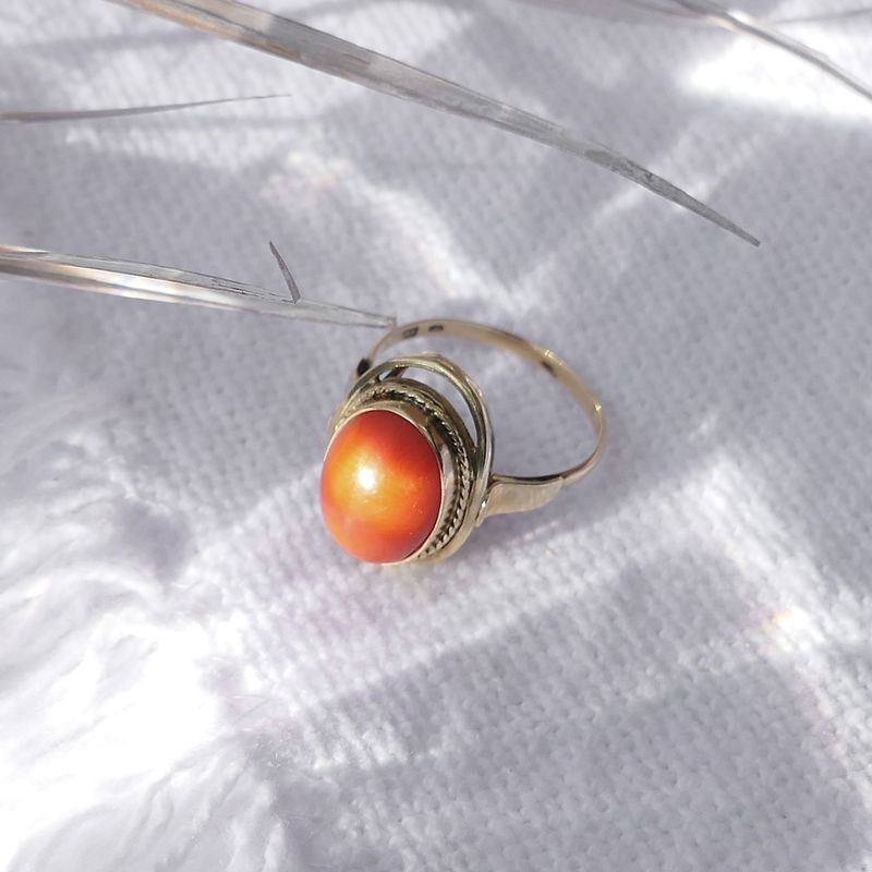 Image 6 of Gold ring with red coral | Vintage