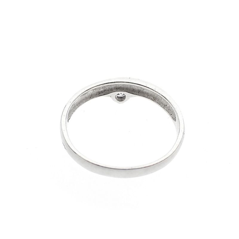 Image 5 of Silver ladies ring with zirconia