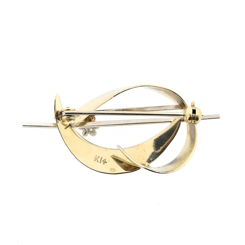 Image 9 of Two-tone fantasy brooch with diamond | 0.05 ct.