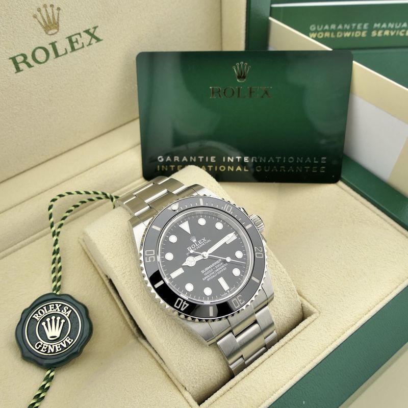Image 20 of Rolex Submariner 'No-Date' 124060; Automatic men's watch