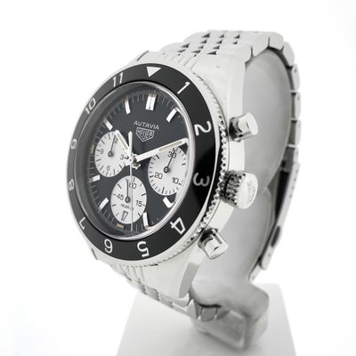 Image 2 of Heuer Autavia CBE2110; Chronograph men's watch