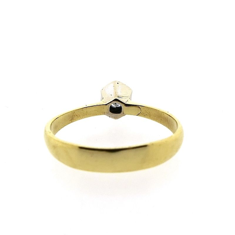 Image 4 of Gold solitaire ring with zirconia
