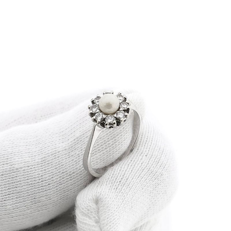 Image 9 of Diamonde White Gold Ring with Pearl & Diamonds