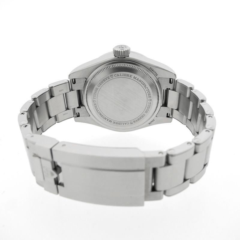 Image 15 of Tudor Black Bay Pro M79470; Automatic men's watch