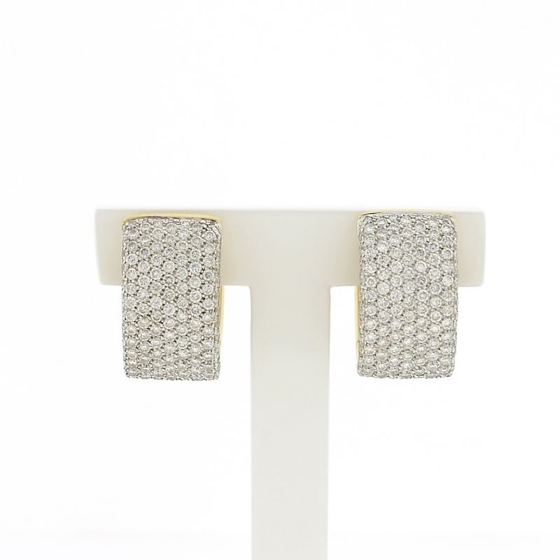 Image 1 of Gold stud earrings pavé set with diamonds