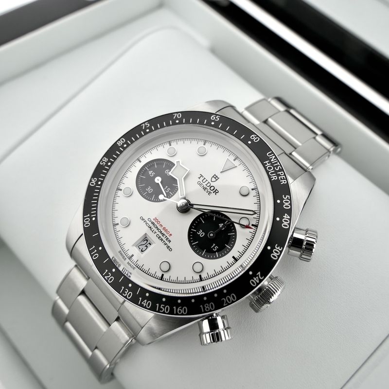 Image 16 of Tudor Black Bay Chronograph 79360N-0002; Automatic men's watch