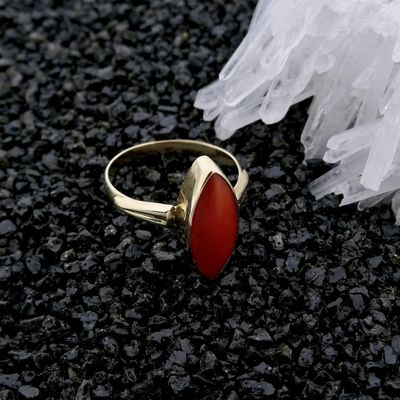 Image 2 of Vintage gold ring with red coral.