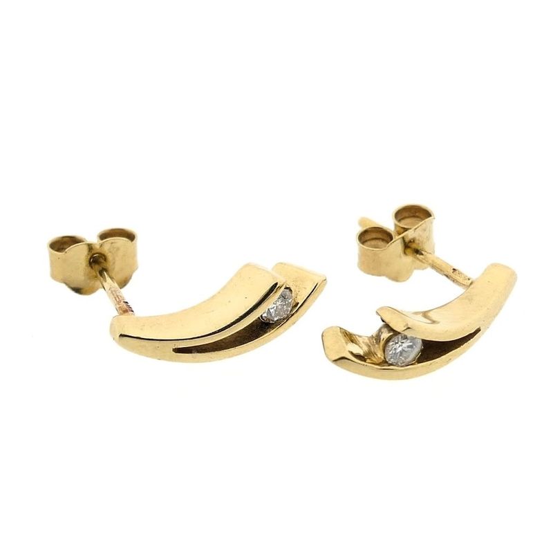 Image 4 of Gold stud earrings with diamond; 0.08 ct.