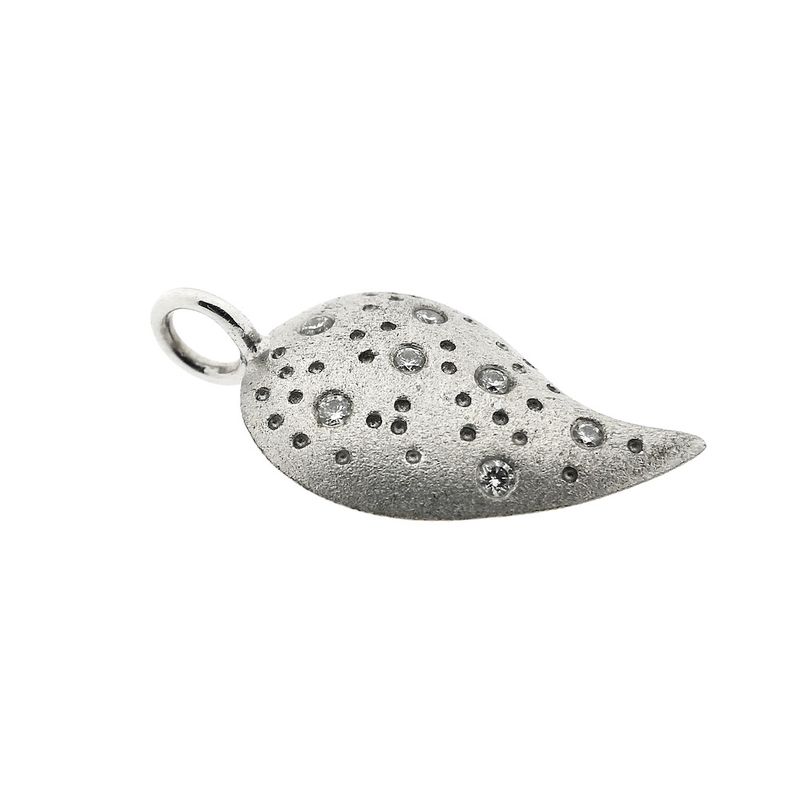 Image 3 of White gold pendant with diamonds; 0.13 ct.