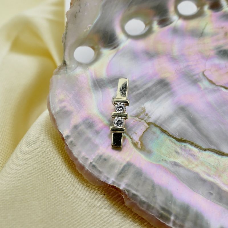 Image 2 of Gold minimalist pendant with zirconia