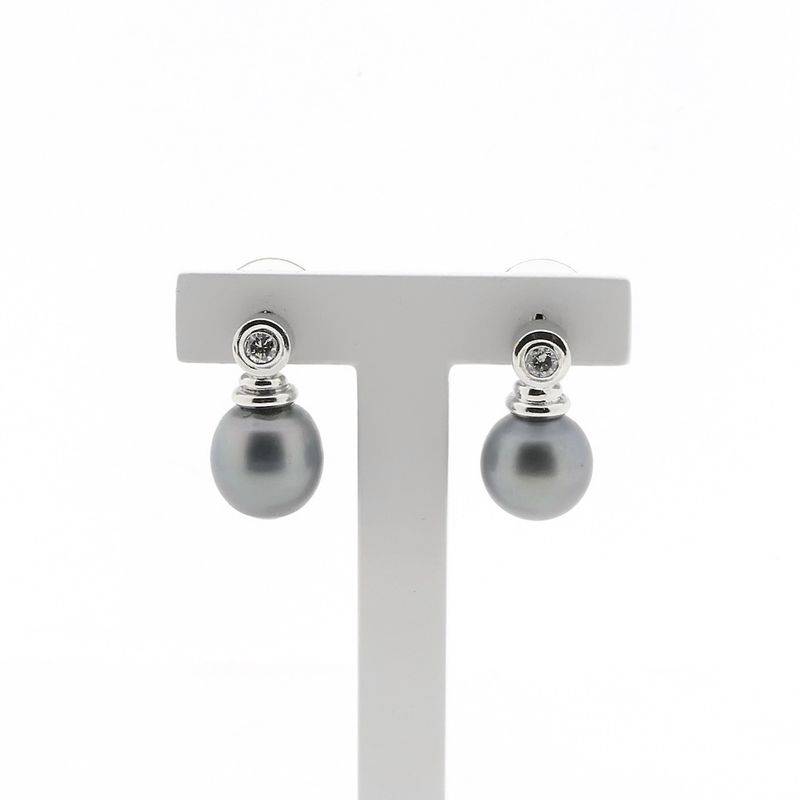 Image 1 of 18-karat white gold stud earrings with Tahitian pearl and diamond | 0.50 ct.